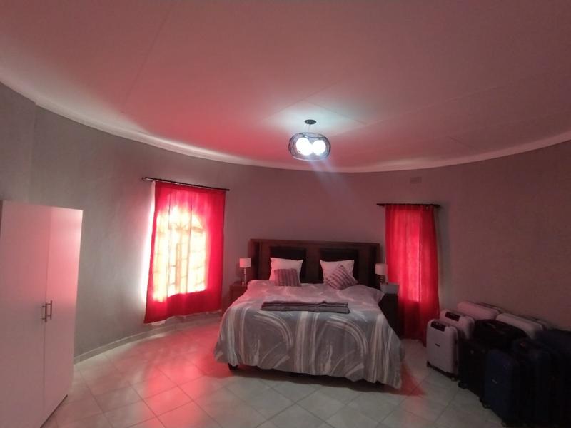 6 Bedroom Property for Sale in Barberton Mpumalanga
