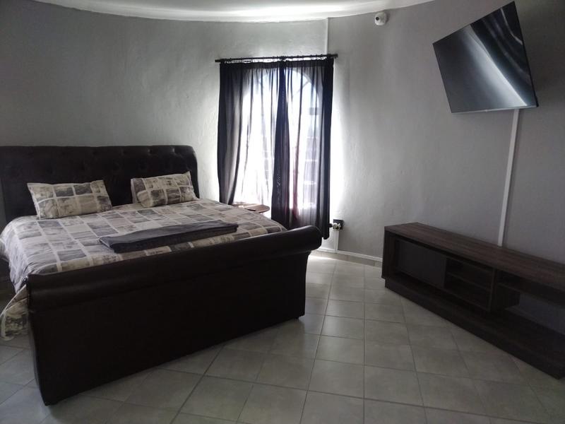6 Bedroom Property for Sale in Barberton Mpumalanga