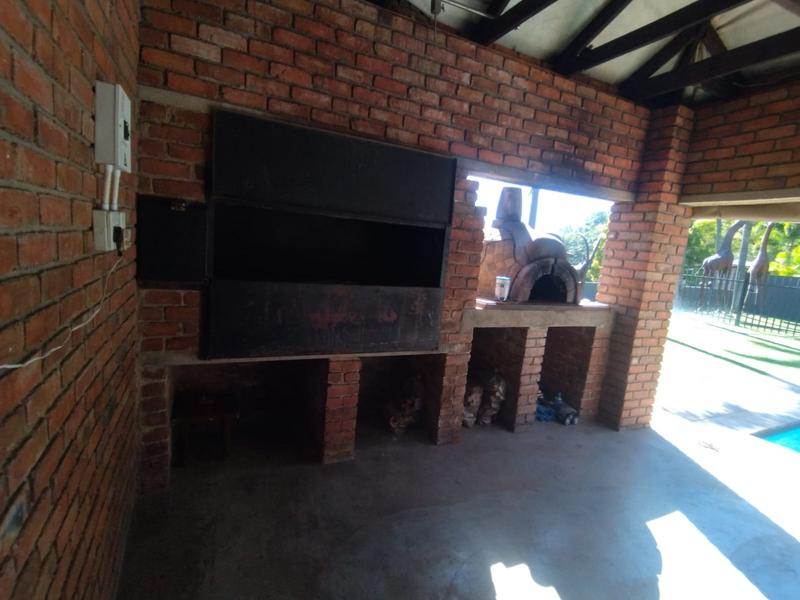 6 Bedroom Property for Sale in Barberton Mpumalanga