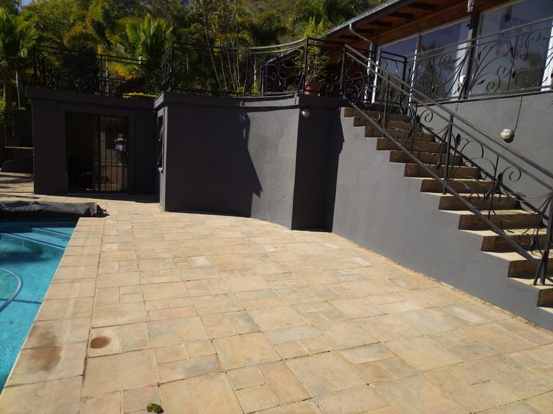 6 Bedroom Property for Sale in Barberton Mpumalanga