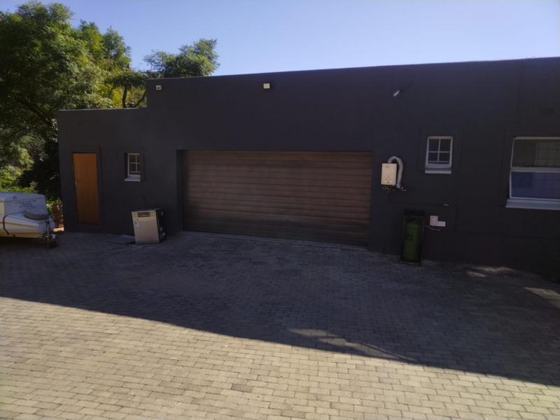 6 Bedroom Property for Sale in Barberton Mpumalanga
