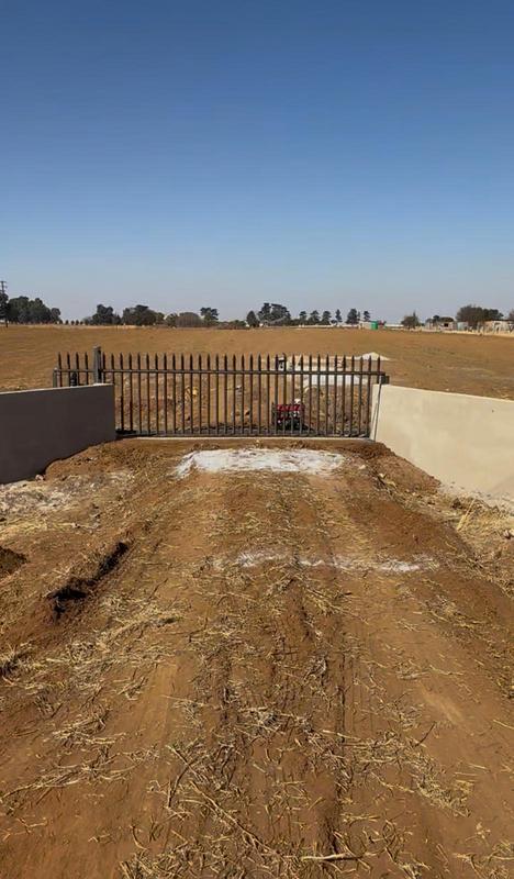 To Let Commercial Property for Rent in Eloff Mpumalanga
