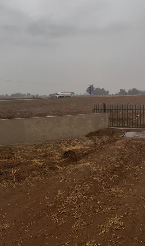 To Let Commercial Property for Rent in Eloff Mpumalanga