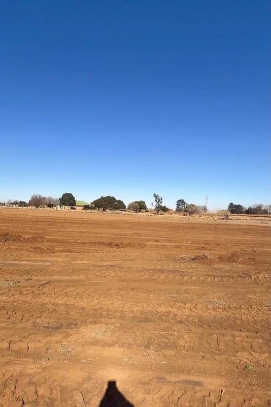 To Let Commercial Property for Rent in Eloff Mpumalanga