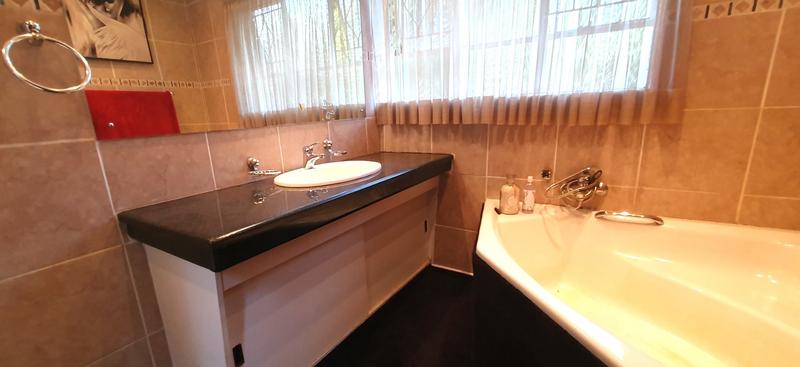 4 Bedroom Property for Sale in Gholfsig Mpumalanga
