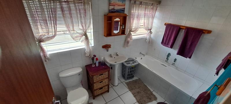 4 Bedroom Property for Sale in Gholfsig Mpumalanga