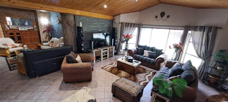 4 Bedroom Property for Sale in Gholfsig Mpumalanga