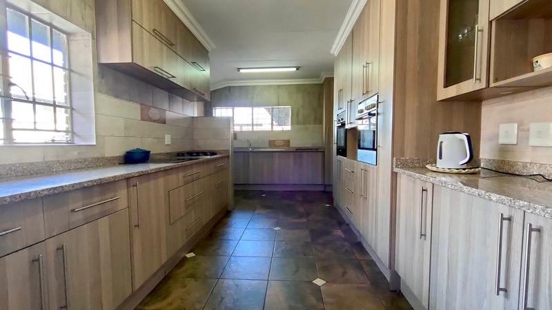 10 Bedroom Property for Sale in Duvha Park Mpumalanga