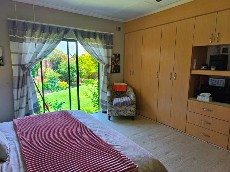 10 Bedroom Property for Sale in Witbank Mpumalanga