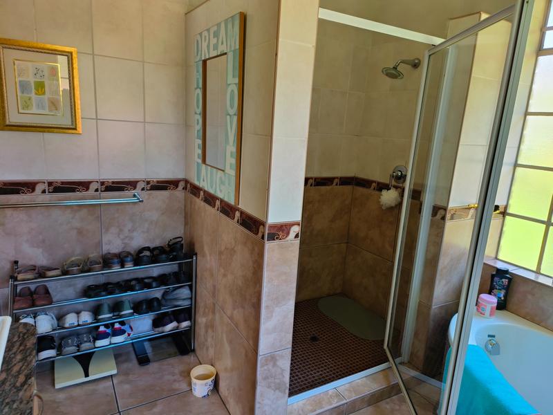 10 Bedroom Property for Sale in Witbank Mpumalanga
