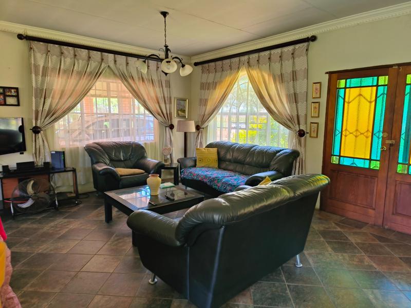 10 Bedroom Property for Sale in Witbank Mpumalanga