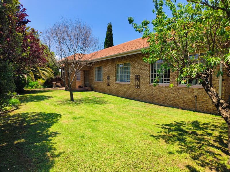 10 Bedroom Property for Sale in Witbank Mpumalanga