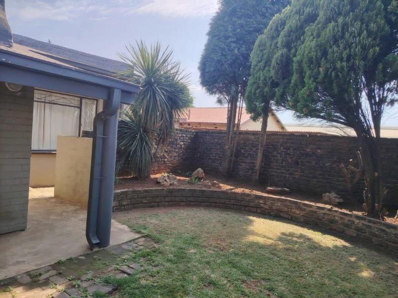 To Let 5 Bedroom Property for Rent in Delmas Mpumalanga