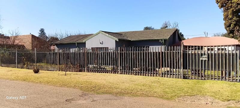 2 Bedroom Property for Sale in Eloff Mpumalanga