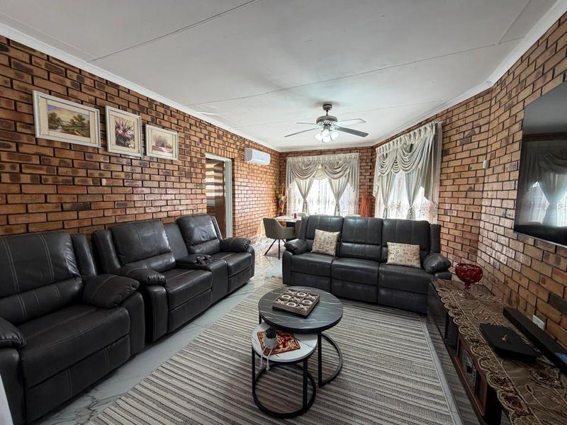 4 Bedroom Property for Sale in Standerton Mpumalanga