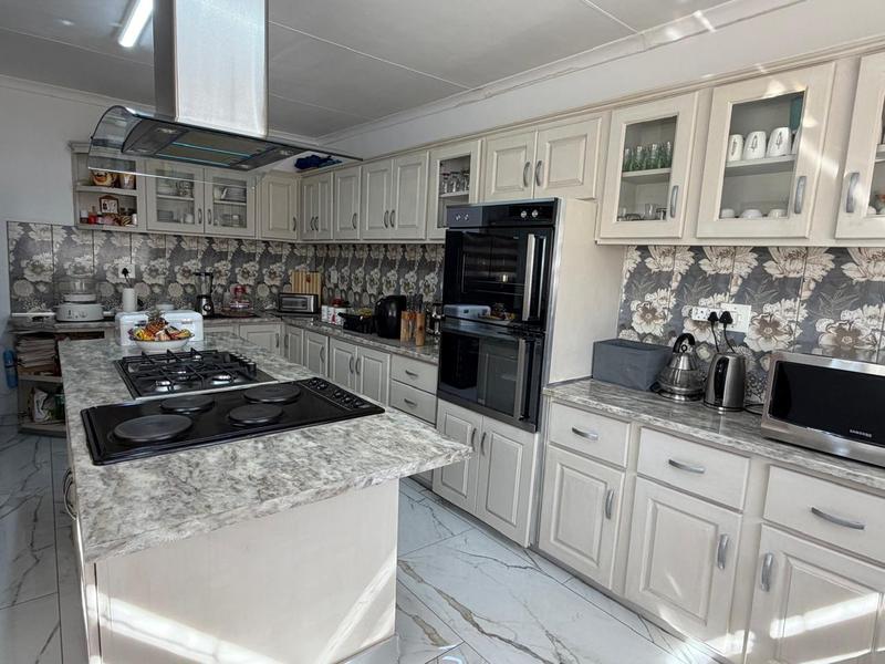 4 Bedroom Property for Sale in Standerton Mpumalanga