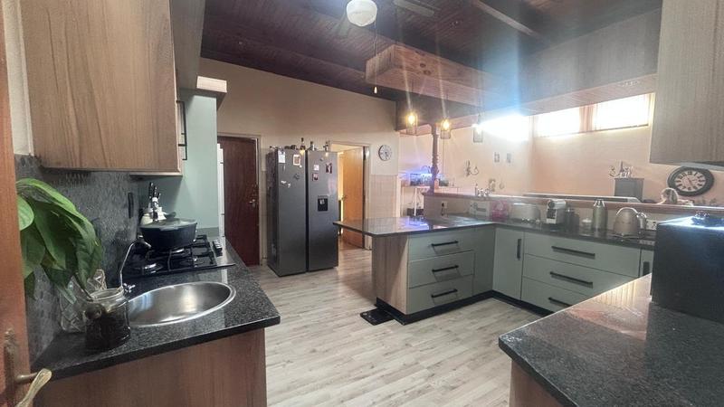 5 Bedroom Property for Sale in Standerton Mpumalanga