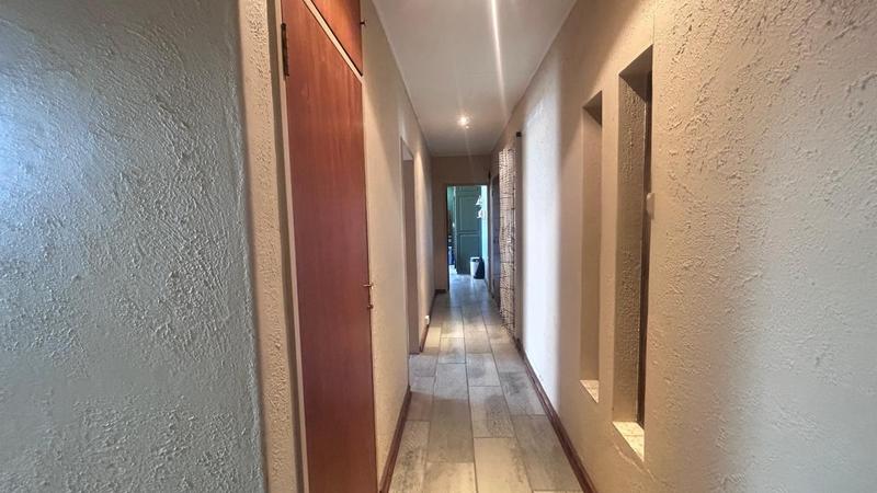 5 Bedroom Property for Sale in Standerton Mpumalanga