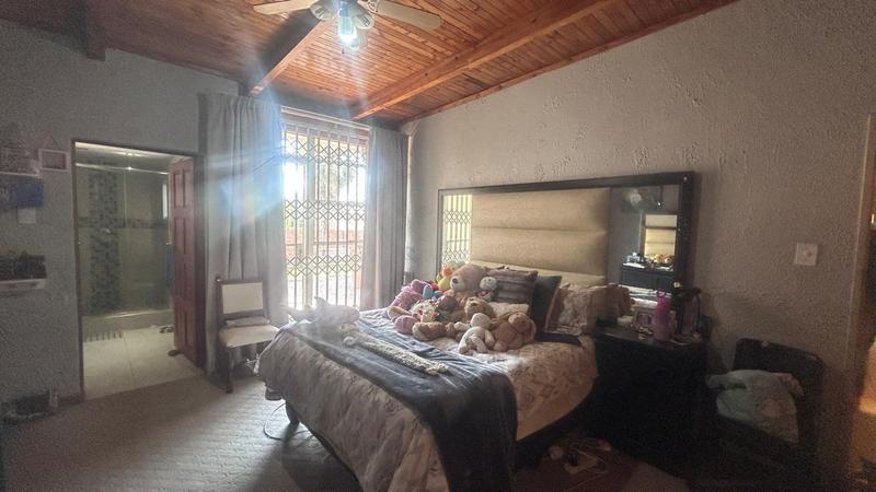 5 Bedroom Property for Sale in Standerton Mpumalanga