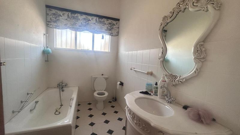5 Bedroom Property for Sale in Standerton Mpumalanga