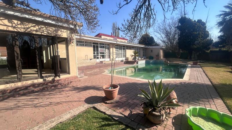 5 Bedroom Property for Sale in Standerton Mpumalanga