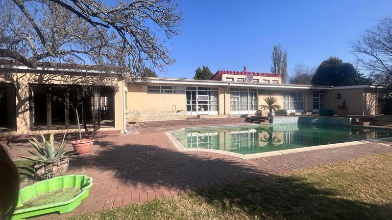5 Bedroom Property for Sale in Standerton Mpumalanga