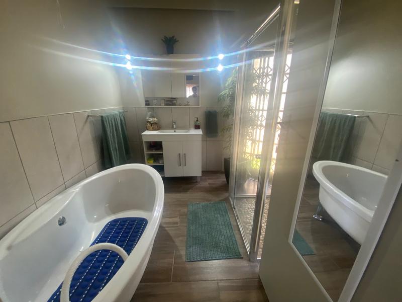 4 Bedroom Property for Sale in Aerorand Mpumalanga