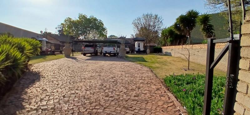 To Let 2 Bedroom Property for Rent in Eloff Mpumalanga