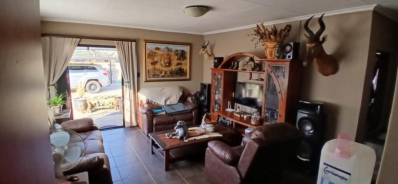 To Let 2 Bedroom Property for Rent in Eloff Mpumalanga