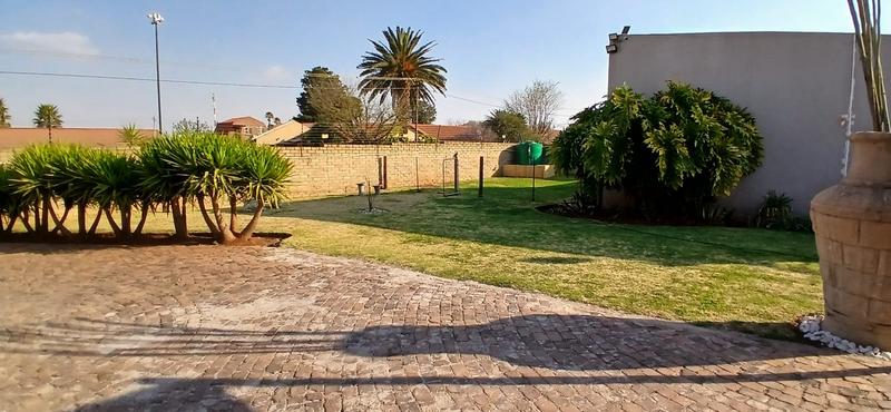 2 Bedroom Property for Sale in Eloff Mpumalanga