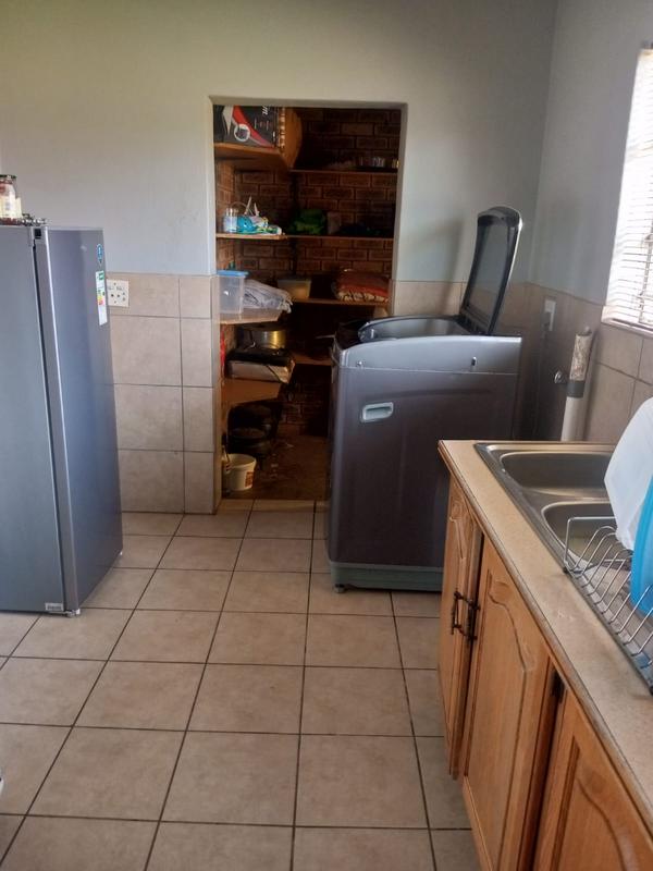 To Let 4 Bedroom Property for Rent in Rietkol AH Mpumalanga