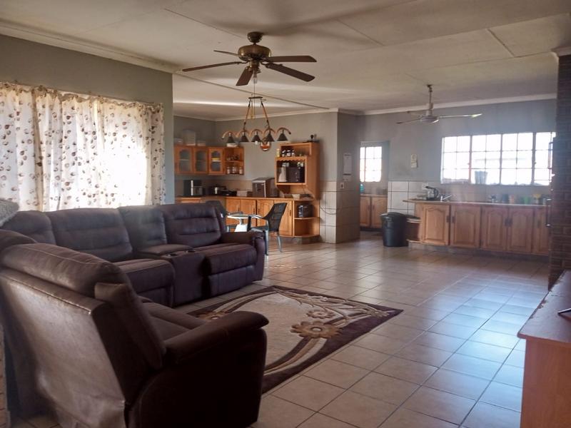 To Let 4 Bedroom Property for Rent in Rietkol AH Mpumalanga