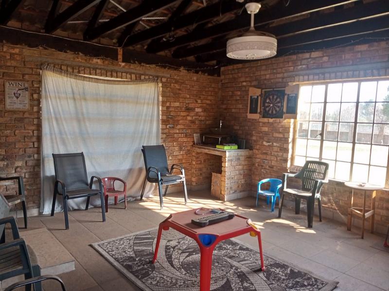 To Let 4 Bedroom Property for Rent in Rietkol AH Mpumalanga