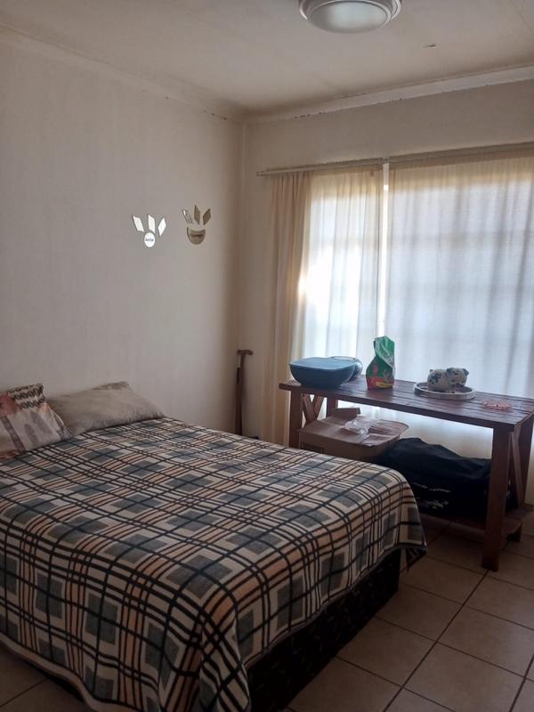 To Let 4 Bedroom Property for Rent in Rietkol AH Mpumalanga