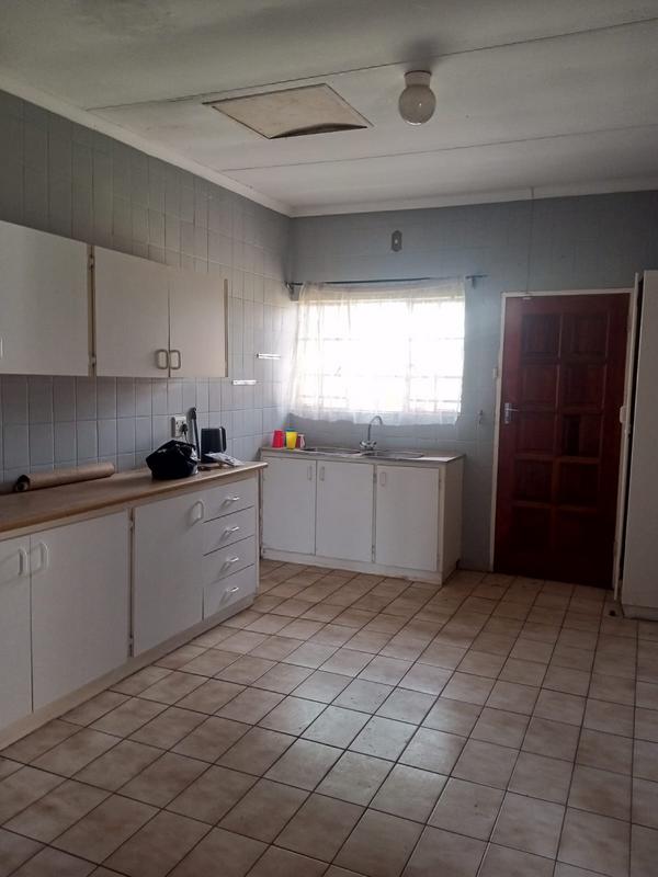 To Let 4 Bedroom Property for Rent in Rietkol AH Mpumalanga