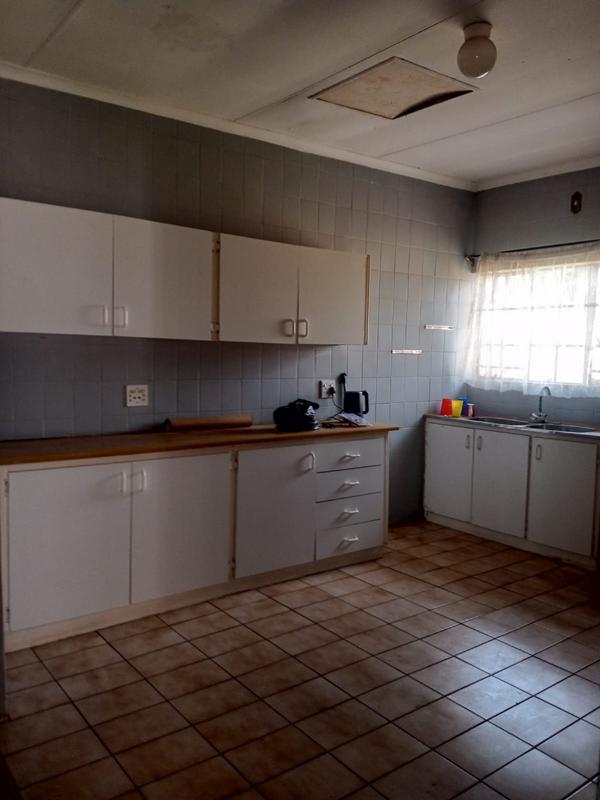 To Let 4 Bedroom Property for Rent in Rietkol AH Mpumalanga