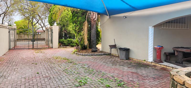 6 Bedroom Property for Sale in Secunda Mpumalanga