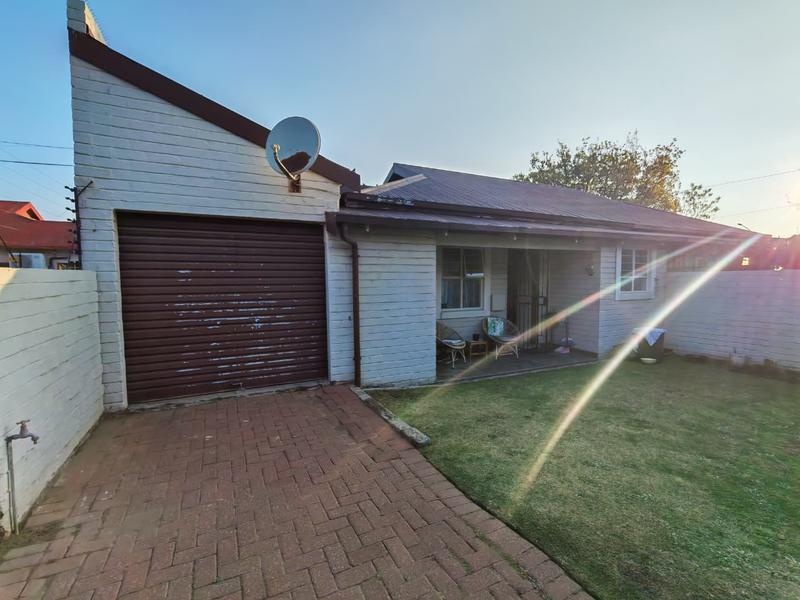 2 Bedroom Property for Sale in Ermelo Mpumalanga