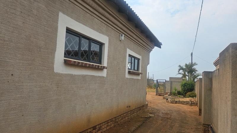 4 Bedroom Property for Sale in Kwamhlanga Mpumalanga