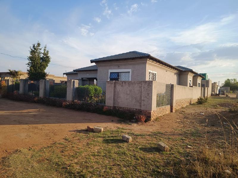 4 Bedroom Property for Sale in Kwamhlanga Mpumalanga