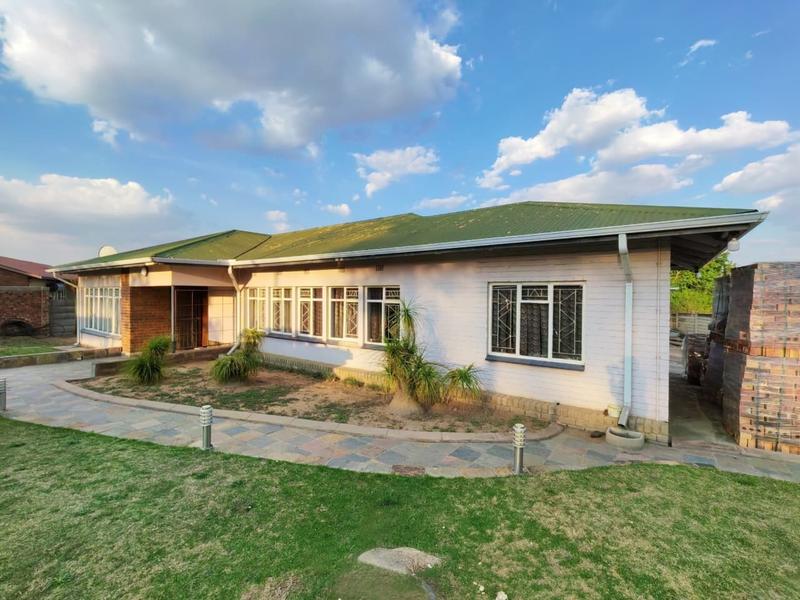 3 Bedroom Property for Sale in Ermelo Mpumalanga