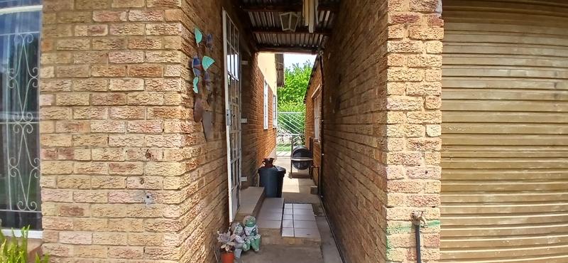 6 Bedroom Property for Sale in Delmas Mpumalanga