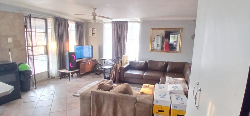 6 Bedroom Property for Sale in Delmas Mpumalanga