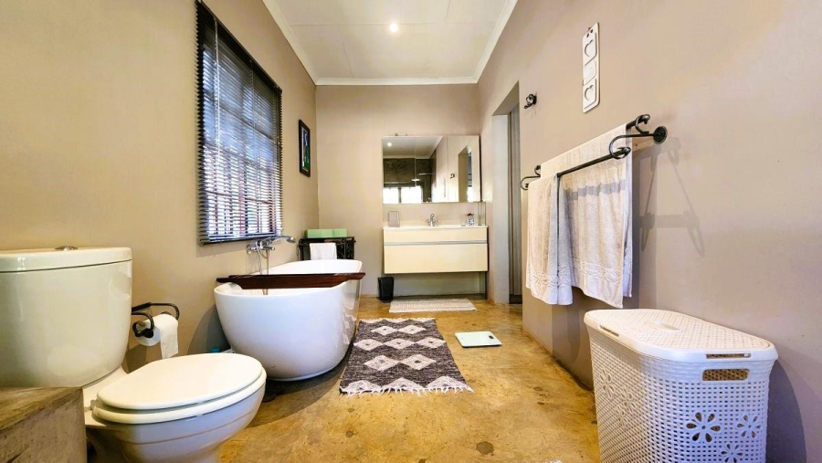 To Let 3 Bedroom Property for Rent in White River Mpumalanga