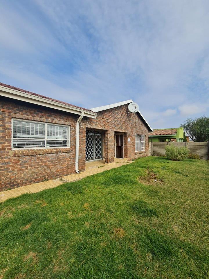 To Let 3 Bedroom Property for Rent in Cassim Park Mpumalanga