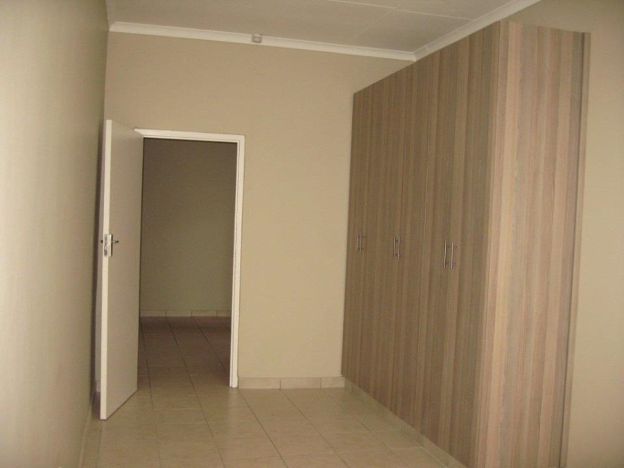 To Let 2 Bedroom Property for Rent in Ermelo Mpumalanga