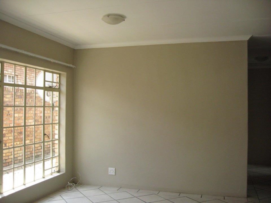 To Let 2 Bedroom Property for Rent in Ermelo Mpumalanga