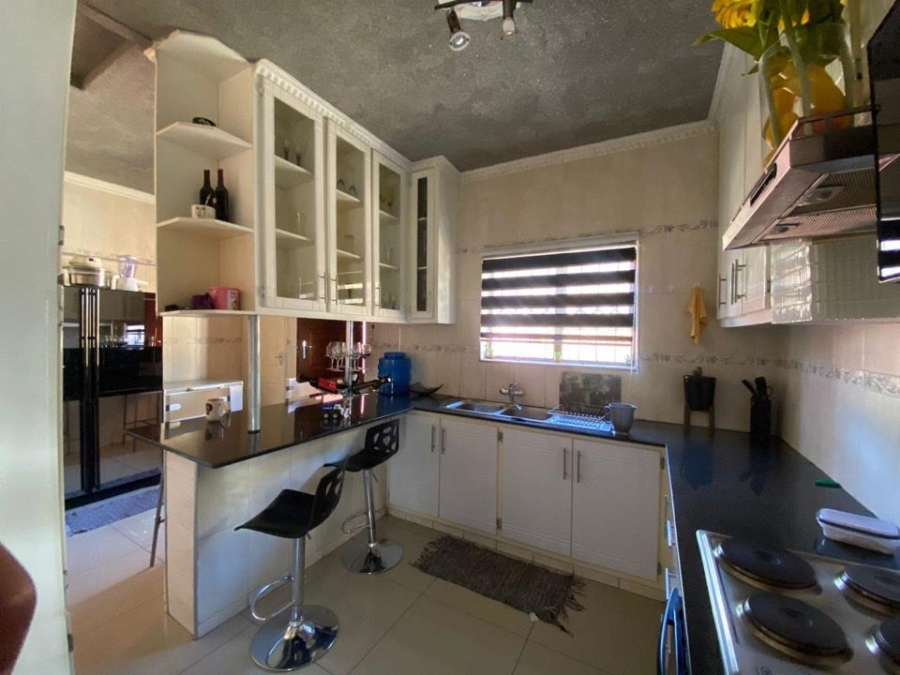 3 Bedroom Property for Sale in Emgwenya Mpumalanga