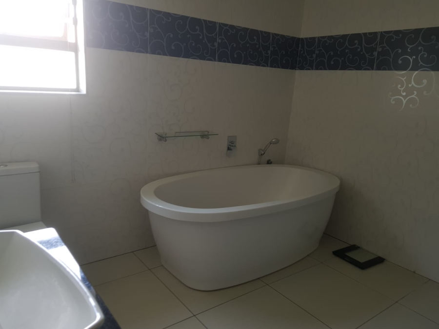 To Let 4 Bedroom Property for Rent in Aerorand Mpumalanga