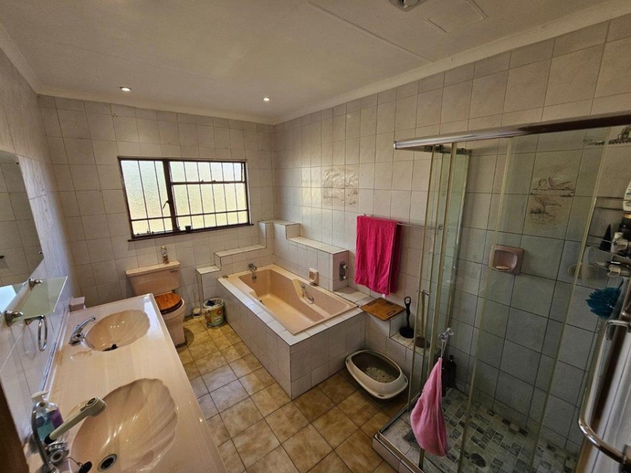 4 Bedroom Property for Sale in Botleng Mpumalanga